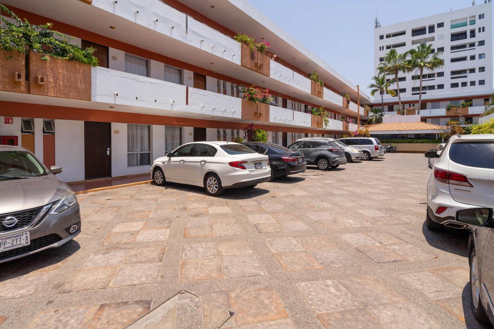 Hotel Azteca Inn 마사틀란 외부 사진