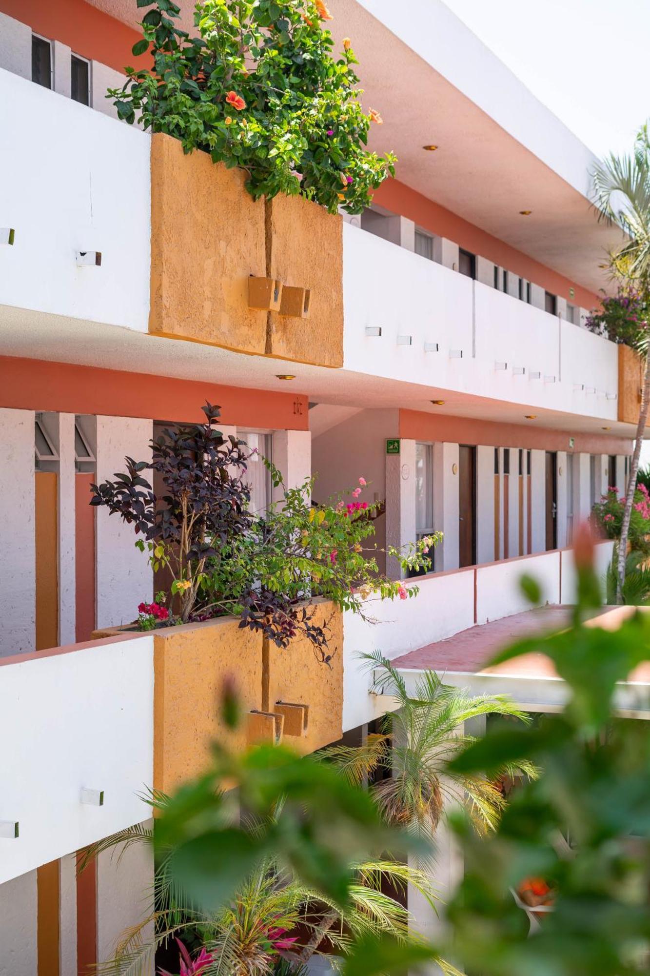 Hotel Azteca Inn 마사틀란 외부 사진
