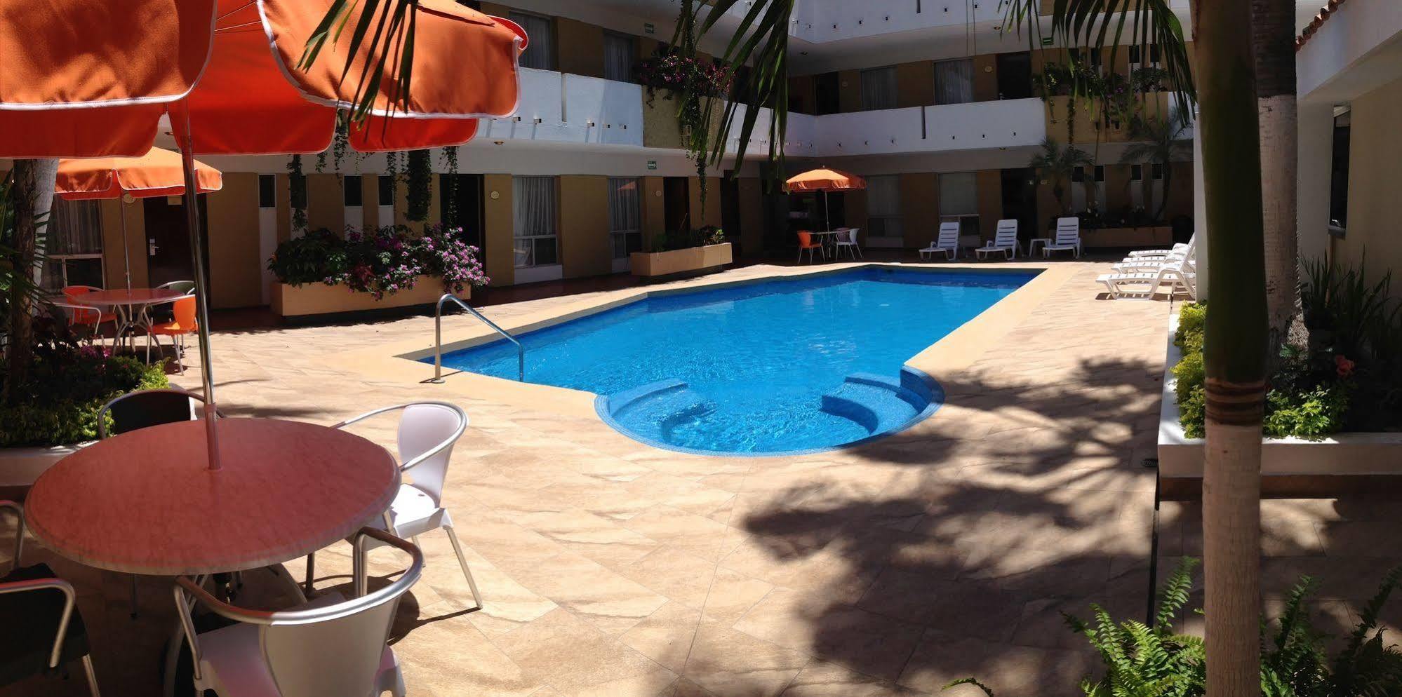 Hotel Azteca Inn 마사틀란 외부 사진